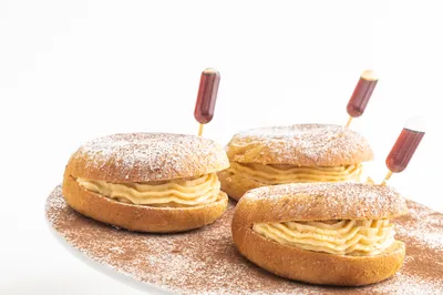 Bola de Berlim com Noz e Canela