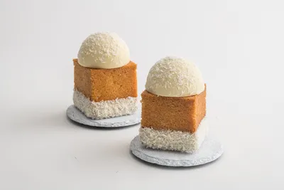 Bolo de Coco e Ananás