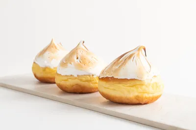 Bola de Berlim de Limão Merengado